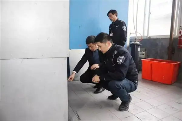 汽修企业有机废气处理设备内空空如也,活性炭不翼而飞,咋回事?